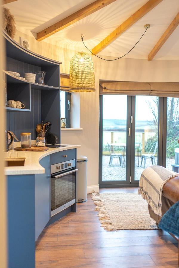 East Thorne Glamping Villa Бюд Екстериор снимка